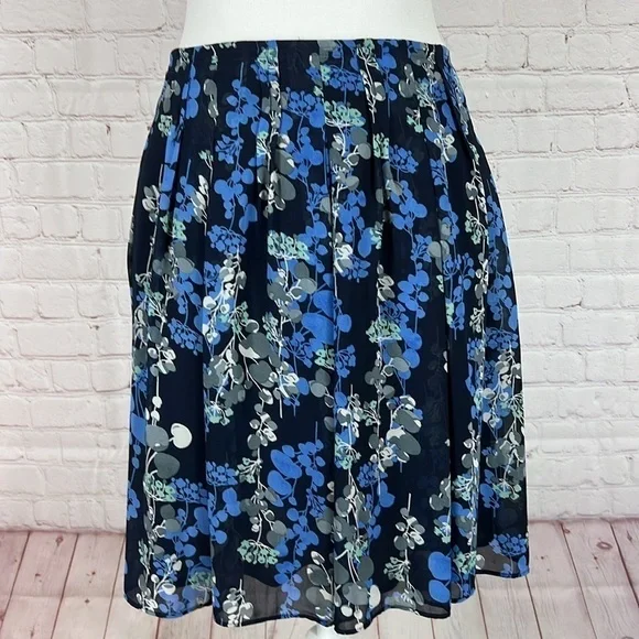 Gap Pleated Navy Floral Skirt Size 12 - Picture 2 of 8